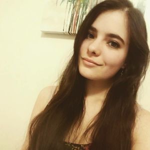 Meet your Posher, Caroline